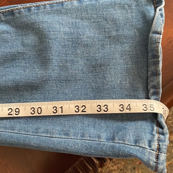 Kendall & Kylie Light Washed Ripped Flared Jeans - Picture 4 of 5